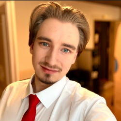 Денис Вдовин