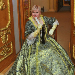 Лариса Лавренёва