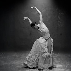 Cцена из «До поезда осталось. Танц-драма»