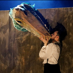 Scene from «Женщина-змея»