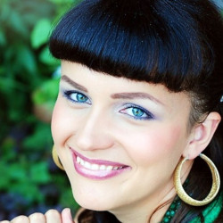 Лина Нова
