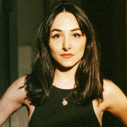 Алина Енгибарян
