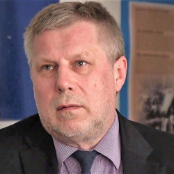 Фаустас Латенас