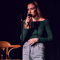 Чуть лучше, чем Открытый микрофон