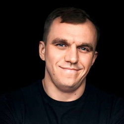 Денис Курышов
