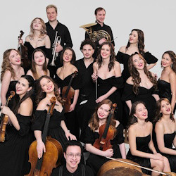 Атака Титанов. Nella Musica Orchestra
