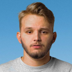 Кирилл Мазур