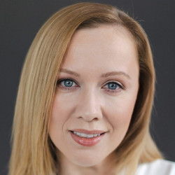 Елена Головизина