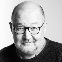 Юрий Хариков
