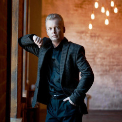 Денис Мажуков