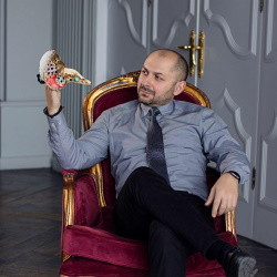 Аркадий Гевондов
