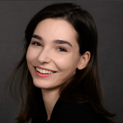 Евгения Львова