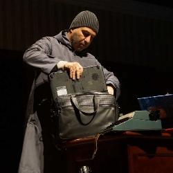 Прощание с бумагой