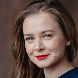 Коробейникова Елена