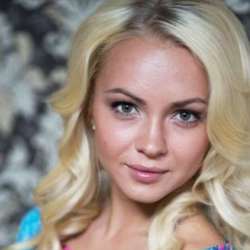Анна Бледникова