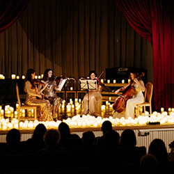 Мировые рок-хиты при свечах