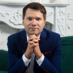 Александр Новосёлов