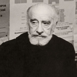Петр Гусев