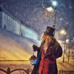 Спектакль-променад «Новогоднее путешествие по Москве» с фонарщиком Фаролеро