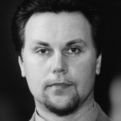 Юрий Комов