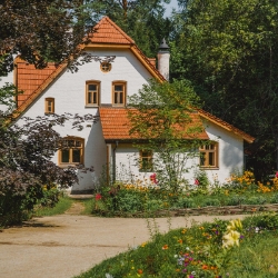 Поленово (с прогулкой на теплоходе по Оке и посещением Бехово - самой красивой деревни в мире)