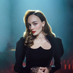 Анна Егоян