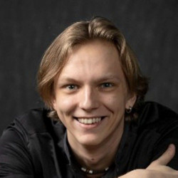 Артем Кирин