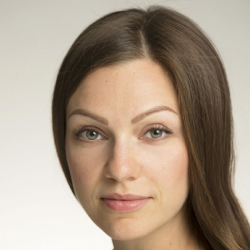 Анна Домникова