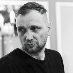 Роман Михайлов