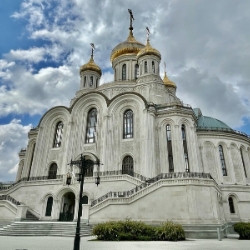 Возрожденная святыня – Сретенский монастырь (с посещением «Туринской плащаницы», авторская экскурсия, пешеходная)
