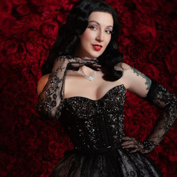 Le salon Bordeaux с живой музыкой