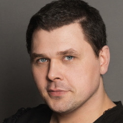Михаил Озеров