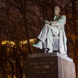 Красный граф – «очаровательный негодяй»! (с посещением особняка А.Н. Толстого и концертом романсов в музыкальной гостиной, пешеходная)