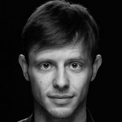 Александр Хвостов