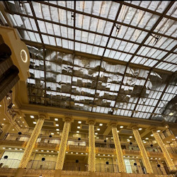 Рождественская классика в ночи