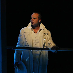 Scene from «Отель двух миров»