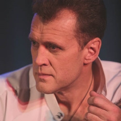 Scene from «Золотая любовь Серебряного века»