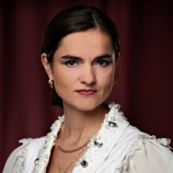 Елена Дмитриева-Лавринович