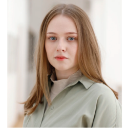 Анна Пик