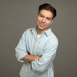 Александр Лазин