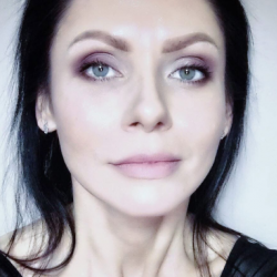 Елена Воронова