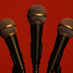 Три микрофона