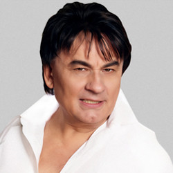 Александр Серов