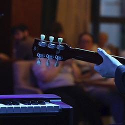 Las Guitarras Enamoradas