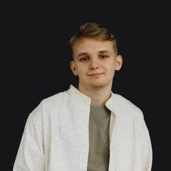 Кирилл Мазур
