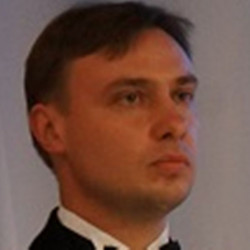 Денис Храмов