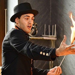 В тени иллюзий