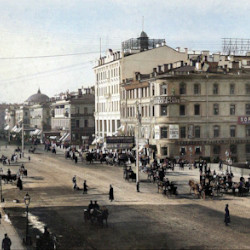 «В Петербурге жить! Бытовая обстановка столицы»