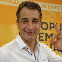 Карен Мовсесян