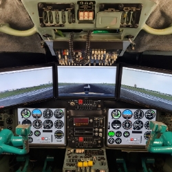 Авиаторы. Экскурсия в авиацентр с полетом в настоящей кабине самолета